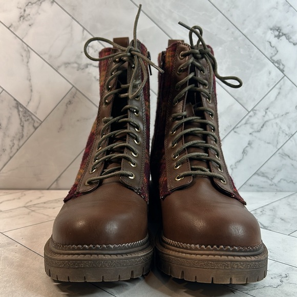 NWT Rock & Candy Max Women’s Flannel Plaid Pattern Boot  Side Zip Shoes 7M - Picture 3 of 9